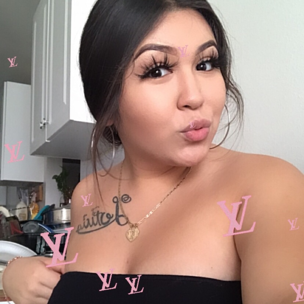 Meet your Posher, Alondra